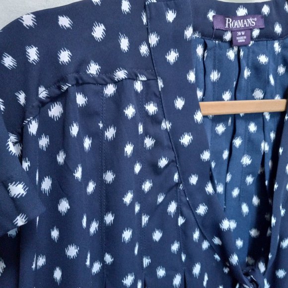 Roman's Blue/White Pleated A-Line Blouse With Tie at Neck Womans 20W (T-217) - Picture 9 of 12